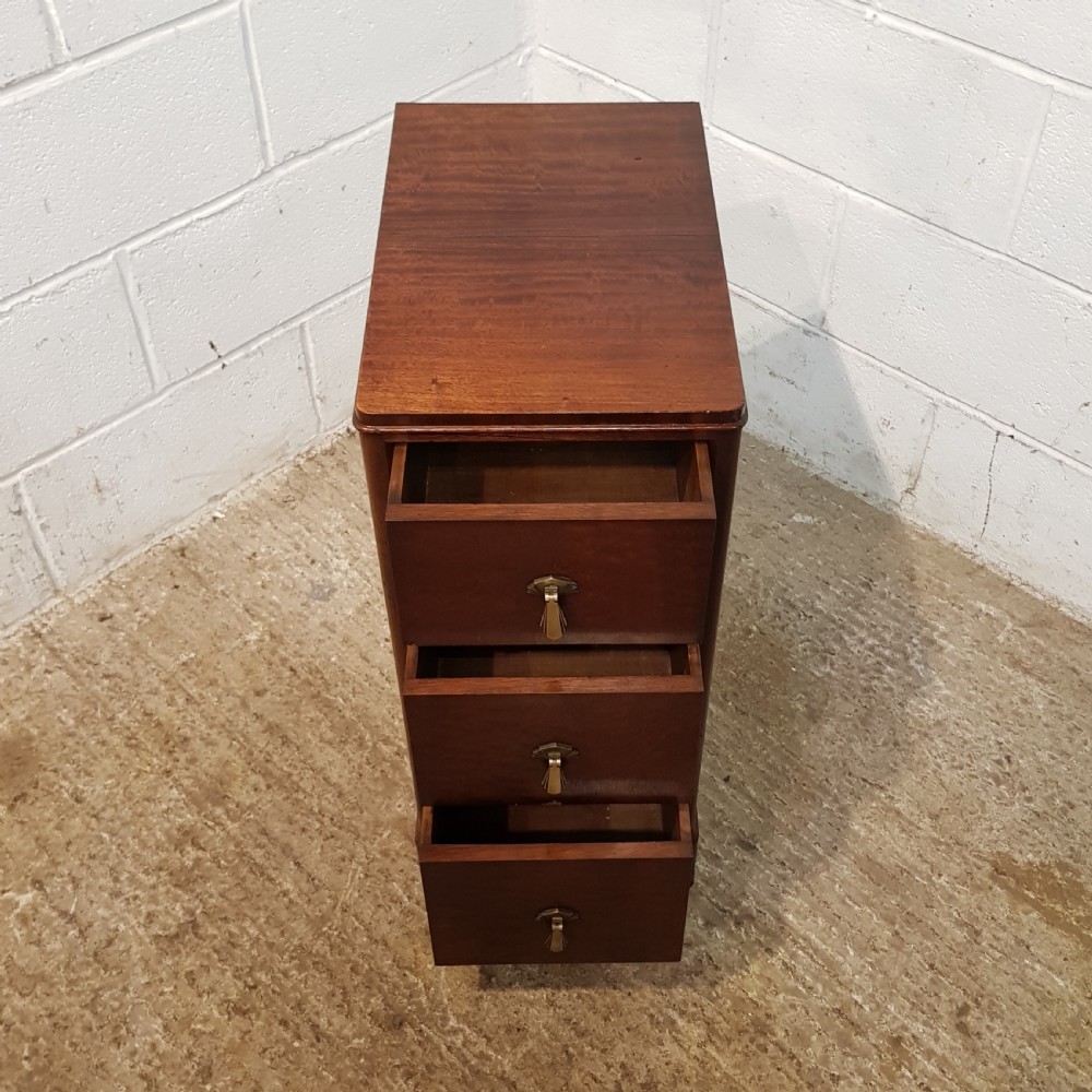 ANTIQUE PAIR EDWARDIAN MAHOGANY BEDSIDE CHESTS C1900 View VI