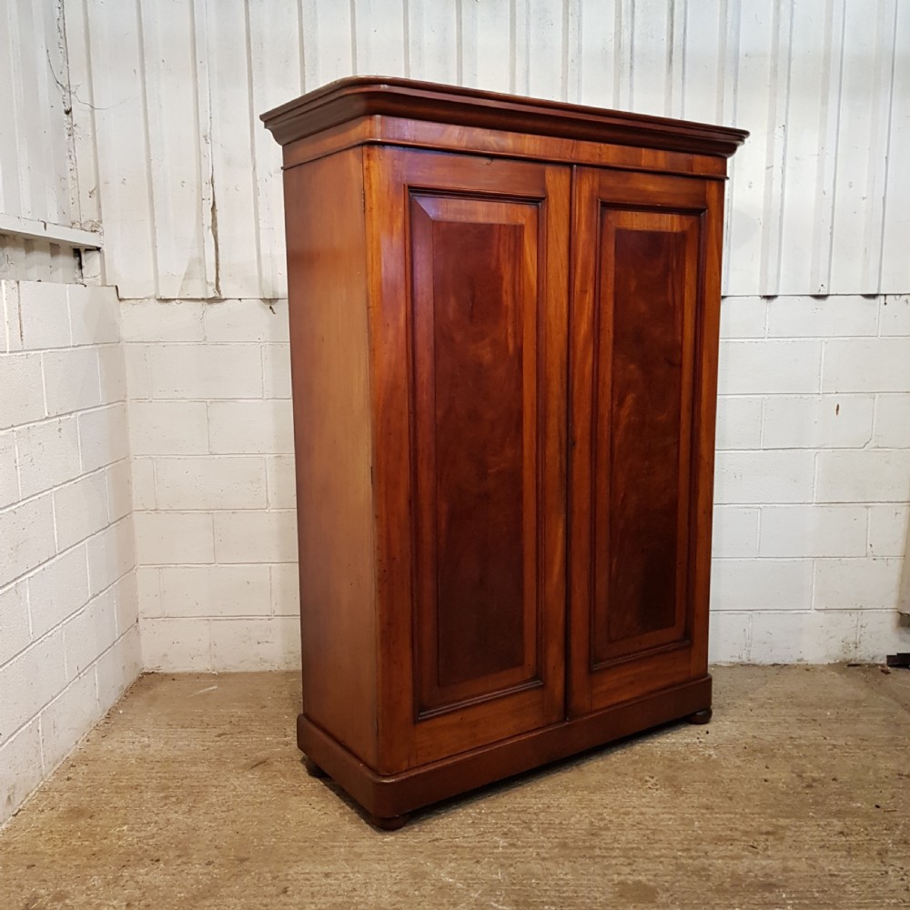 ANTIQUE VICTORIAN MAHOGANY DOUBKE WARDROBE C1880 View VI