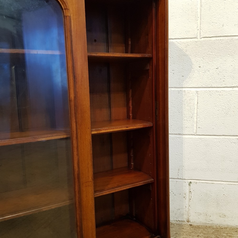 ANTIQUE VICTORIAN MAHOGANY Y GLAZED BOOKCASE C1880 View II