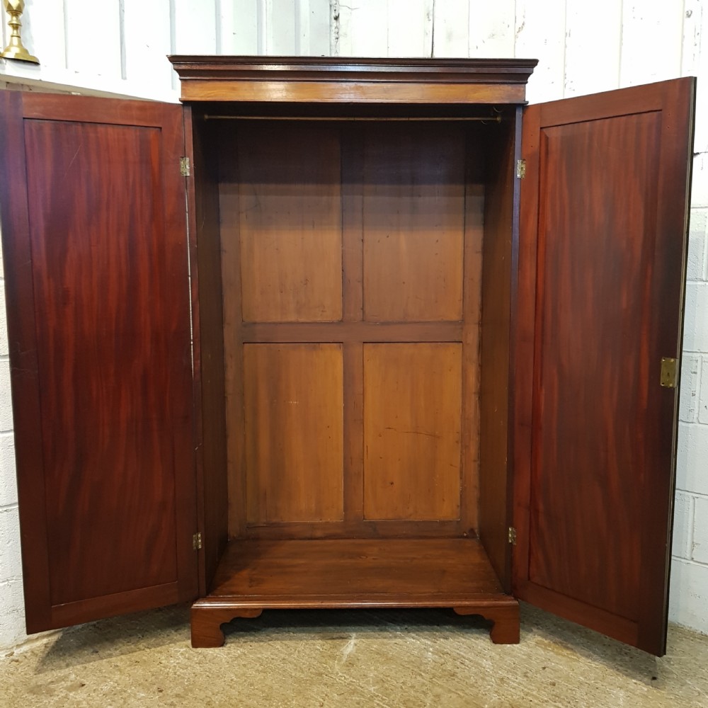 ANTIQUE SMALL REGENCY MAHOGANY DOUBLE WARDROBE C1820 View VII