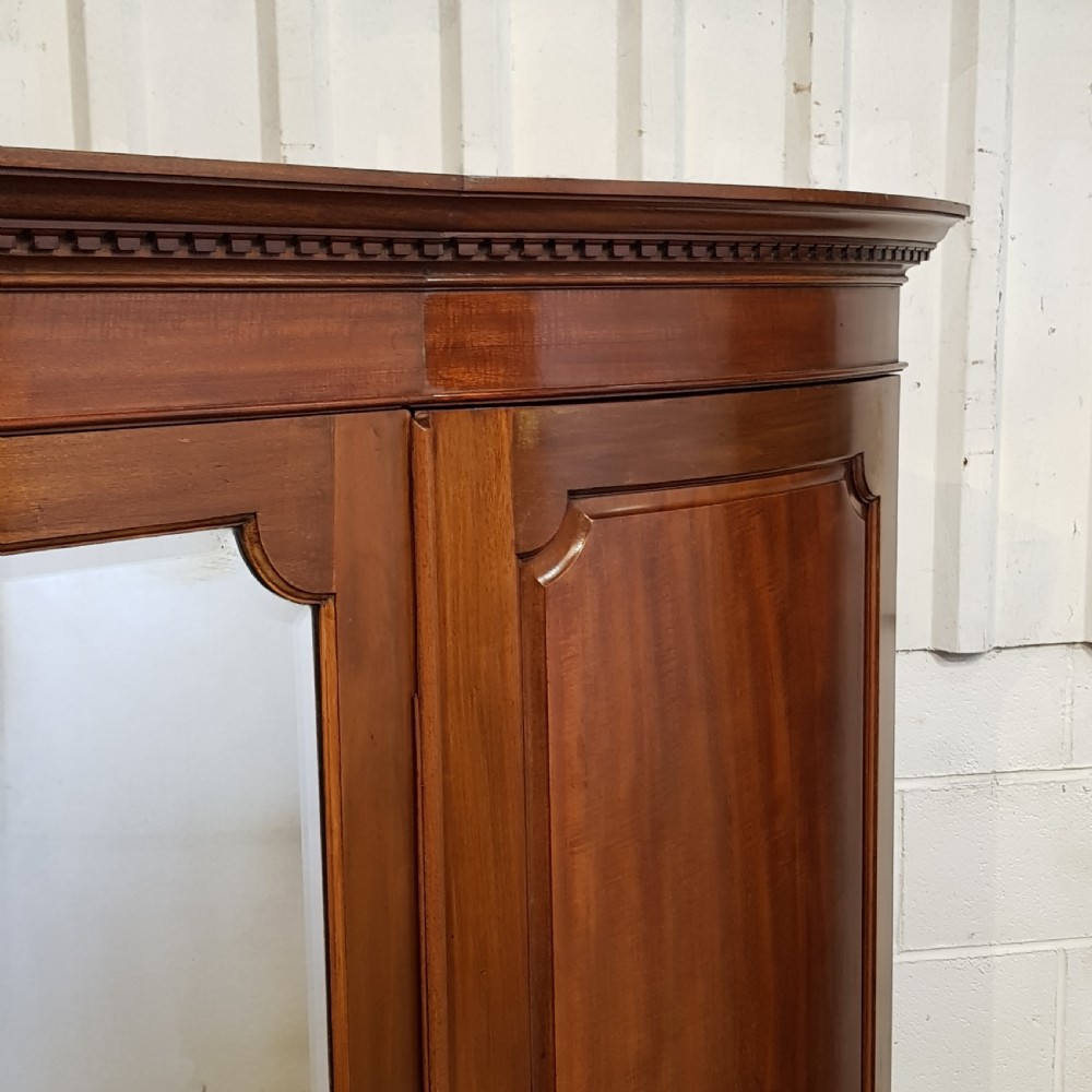 ANTIQUE EDWARDIAN MAHOGANY BOW FRONT TRIPLE WARDROBE C1900 View VII