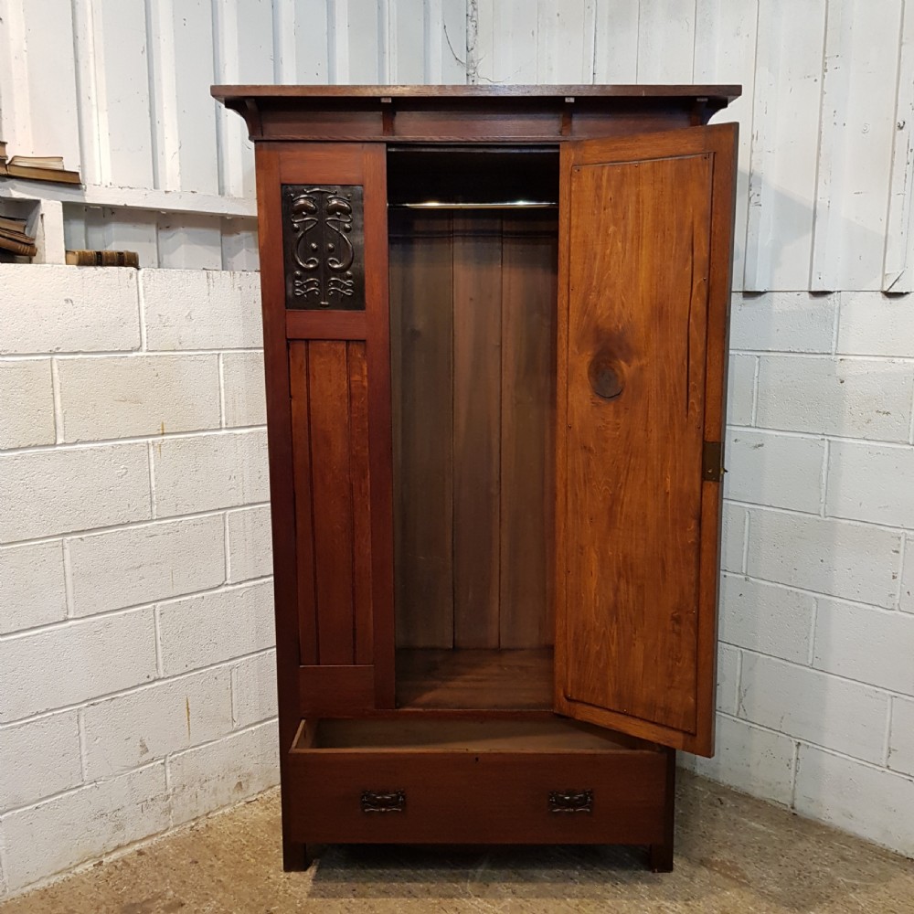 ANTIQUE ART NOUVEAU OAK SINGLE WARDROBE C1890 View VII