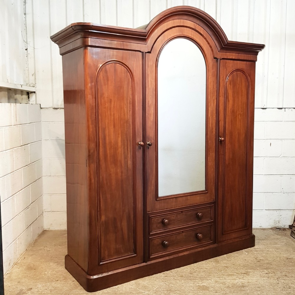 ANTIQUE VICTORIAN MAHOGANY ARCHED TOP TRIPLE WARDROBE C1880 View IV