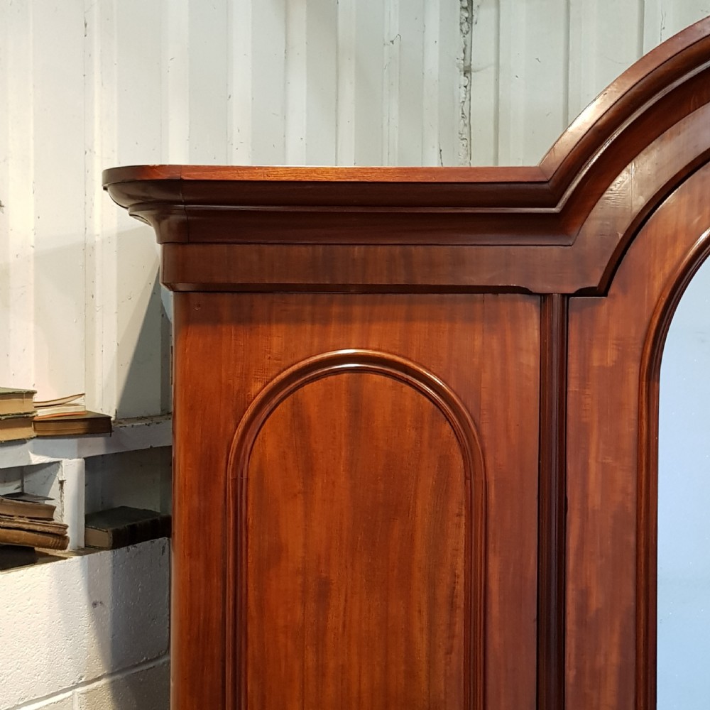ANTIQUE VICTORIAN MAHOGANY ARCHED TOP TRIPLE WARDROBE C1880 View VII