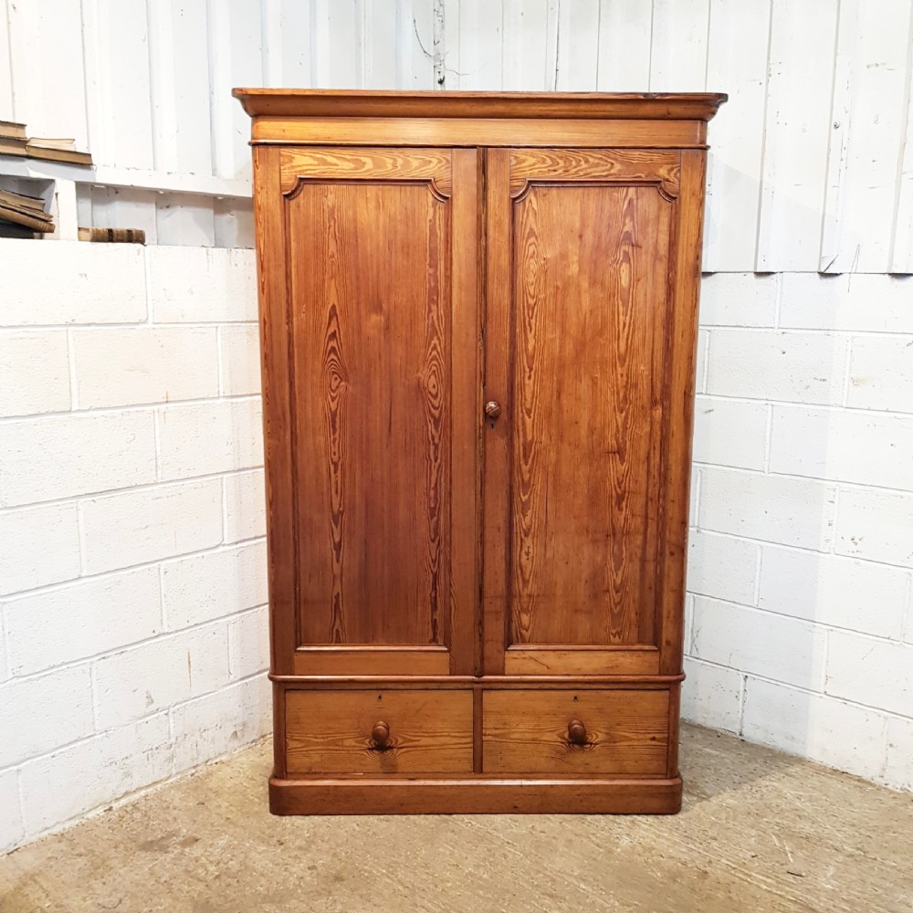 ANTIQUE VICTORIAN  PITCH PINE DOUBLE WARDROBE C1880 View III