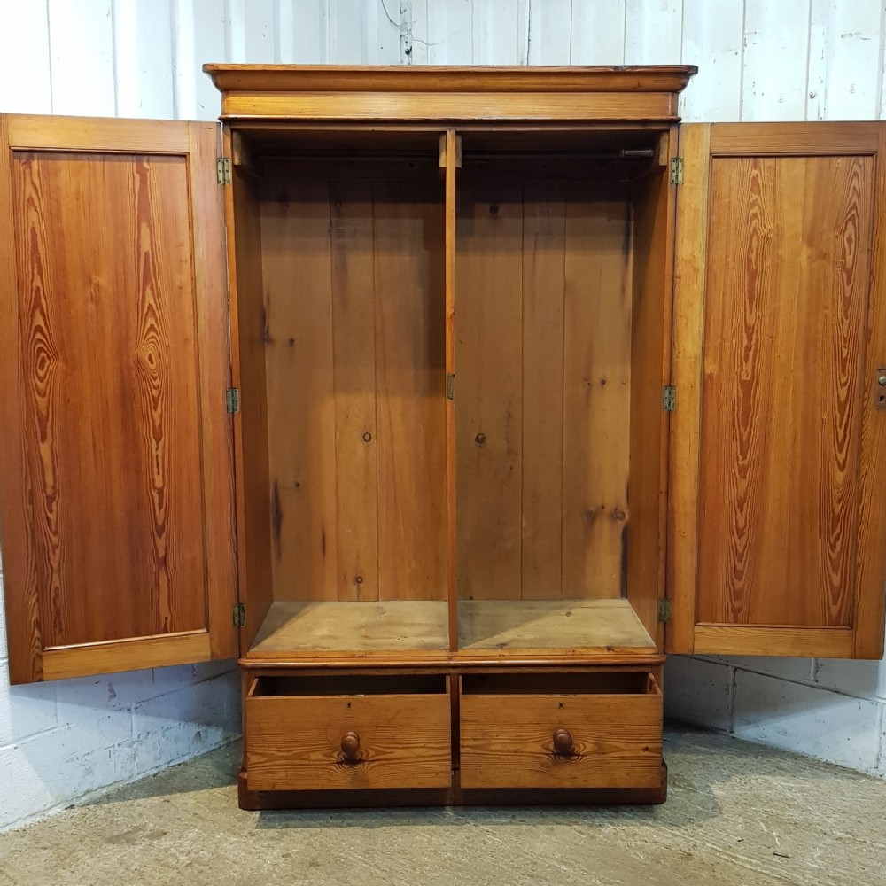 ANTIQUE VICTORIAN  PITCH PINE DOUBLE WARDROBE C1880 View VI