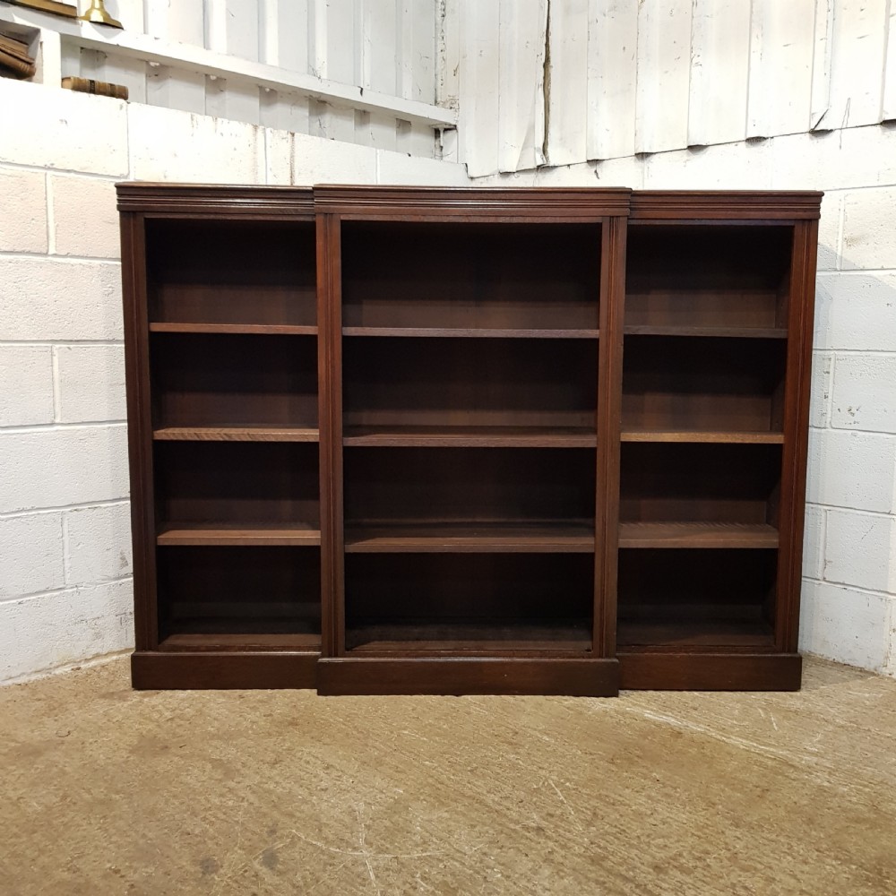 ANTIQUE LATE VICTORIAN OAK BREAKFRONT OPEN BOOKCASE C1890 View V