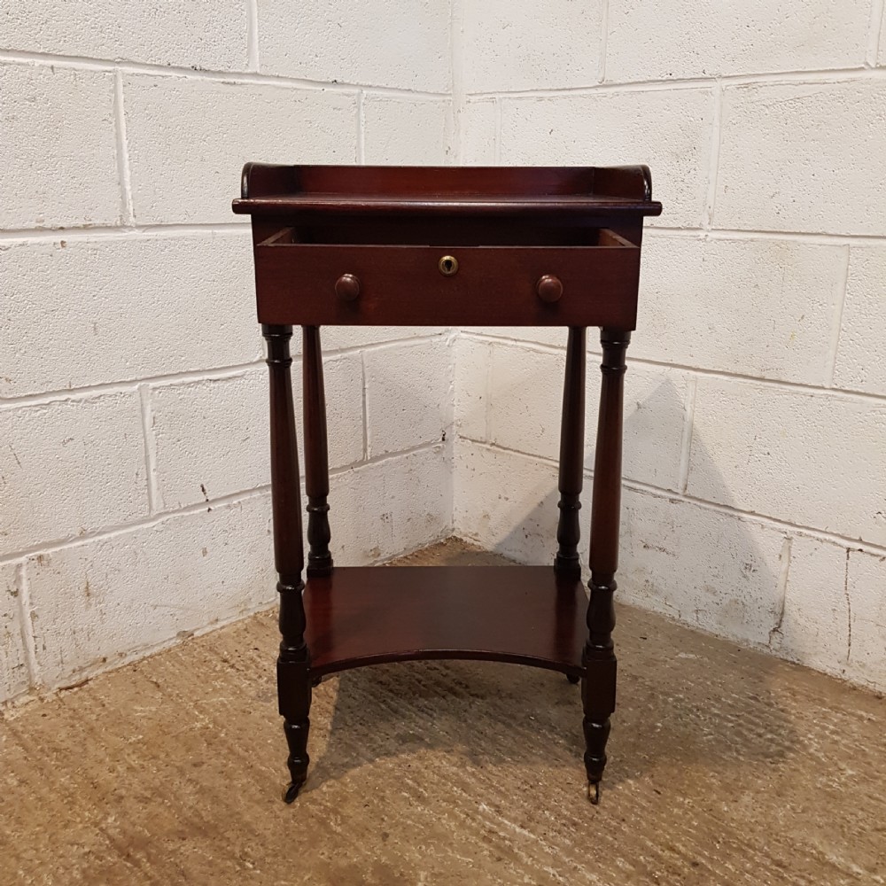 ANTIQUE VICTORIAN MAHOGANY SIDE LAMP TABLE C1860 View II