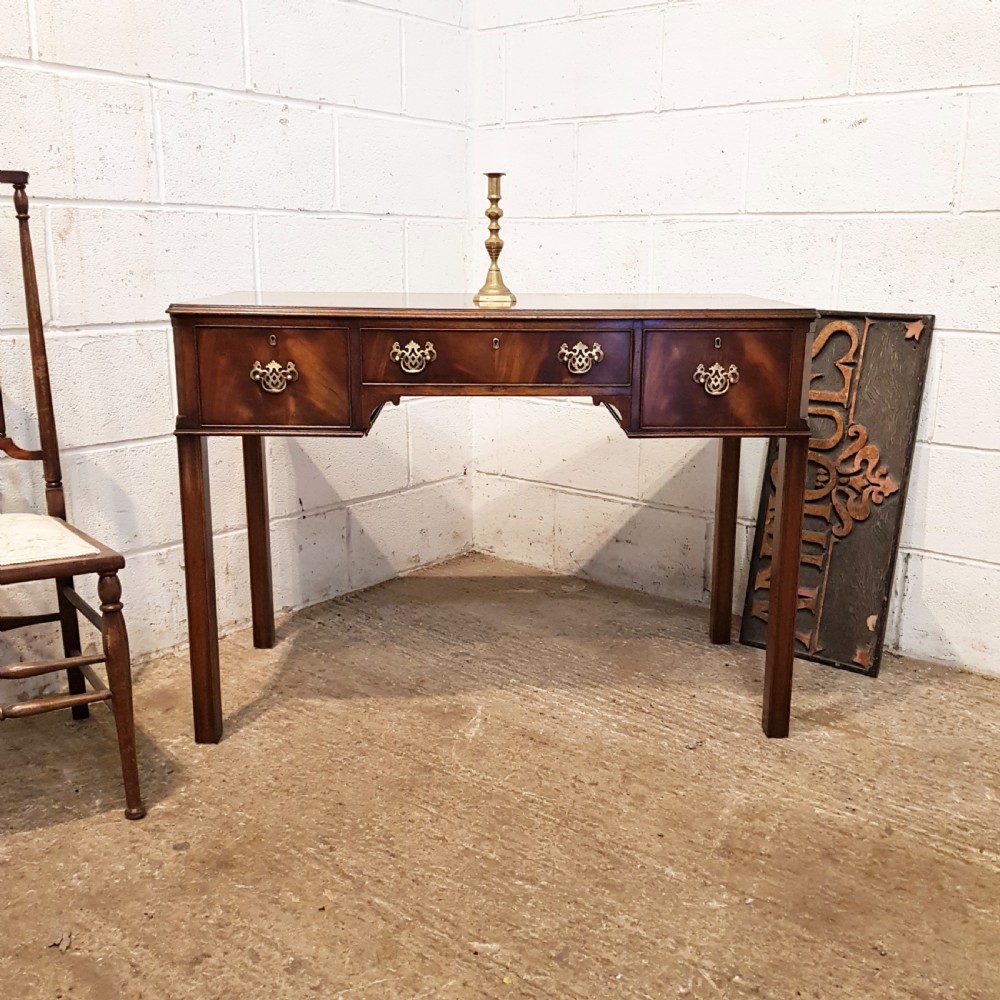 ANTIQUE FLAMED MAHOGANY DESK C1920