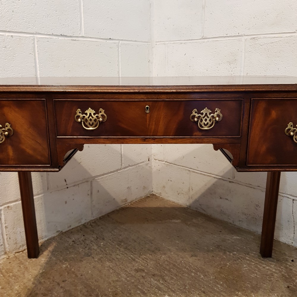 ANTIQUE FLAMED MAHOGANY DESK C1920 View II