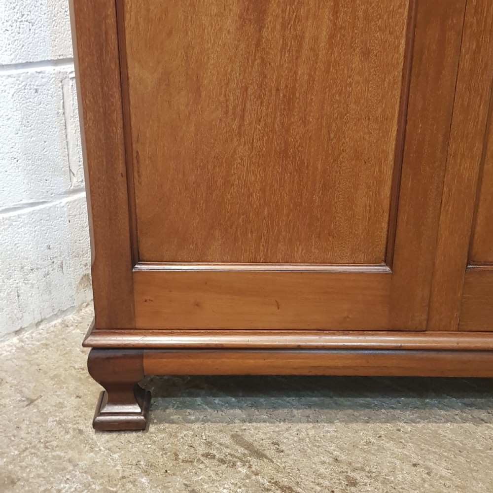 ANTIQUE EDWARDIAN MAHOGANY DOUBLE WARDROBE C1900 View IV