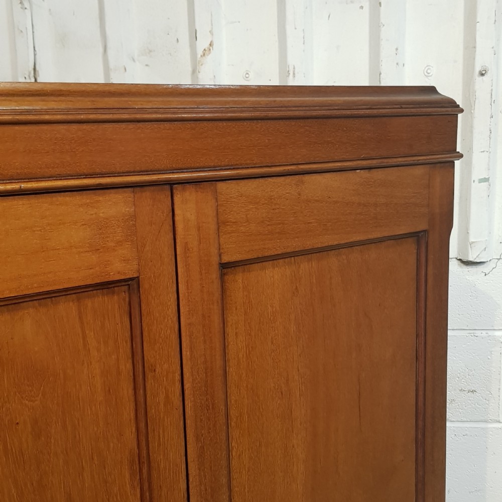 ANTIQUE EDWARDIAN MAHOGANY DOUBLE WARDROBE C1900 View VII