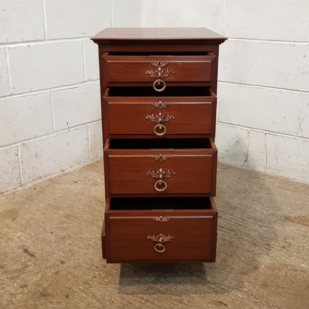 ANTIQUE PAIR EDWARDIAN MAHOGANY BEDSIDE CHESTs OF DRAWERS C1900 View VI