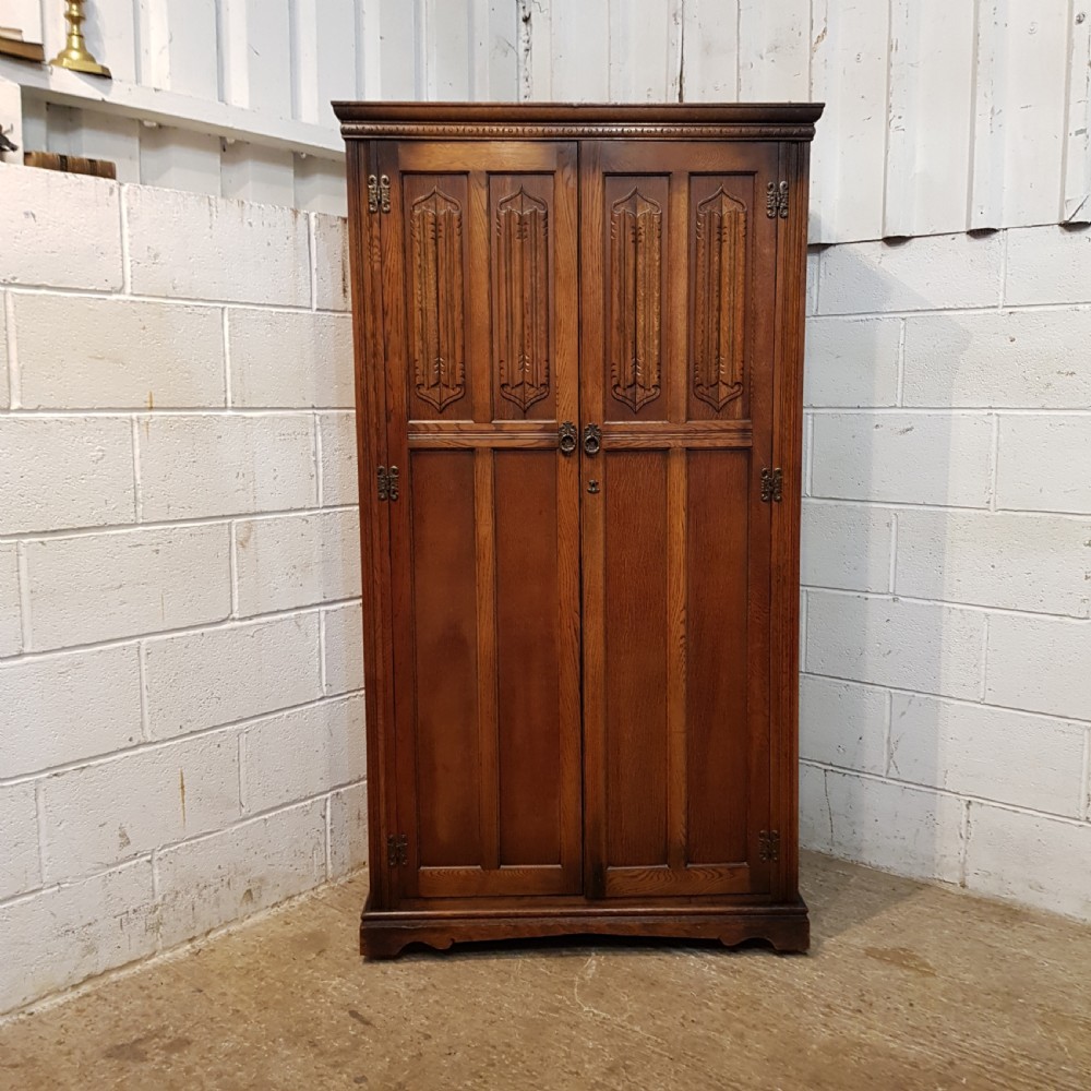 ANTIQUE CARVED OAK LINEN FOLD FITTED DOUBLE WARDROBE C1920 View V