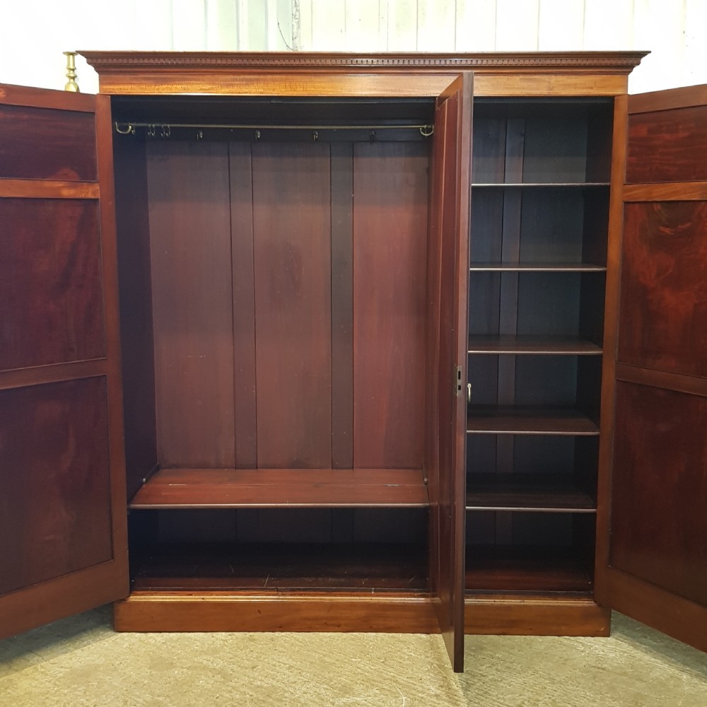 ANTIQUE EDWARDIAN MAHOGANY TRIPLE WARDROBE C1900 View IV