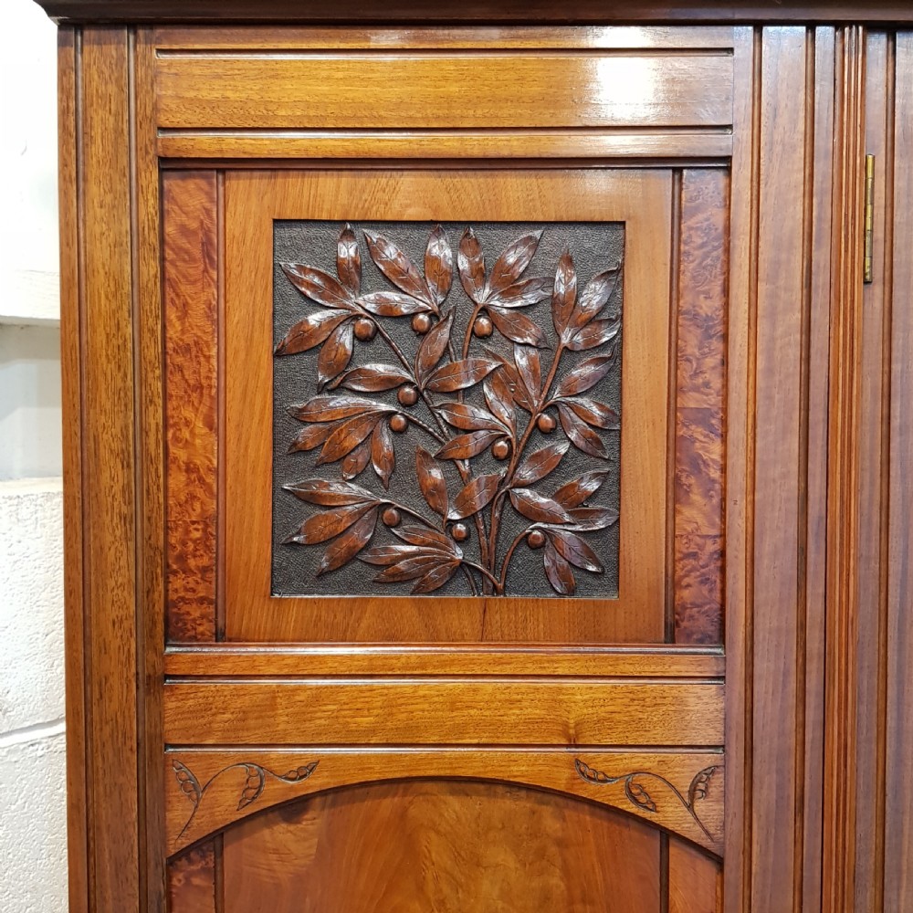 ANTIQUE LATE VICTORIAN BURR WALNUT TRIPLE WARDROBE C 1890 View VI
