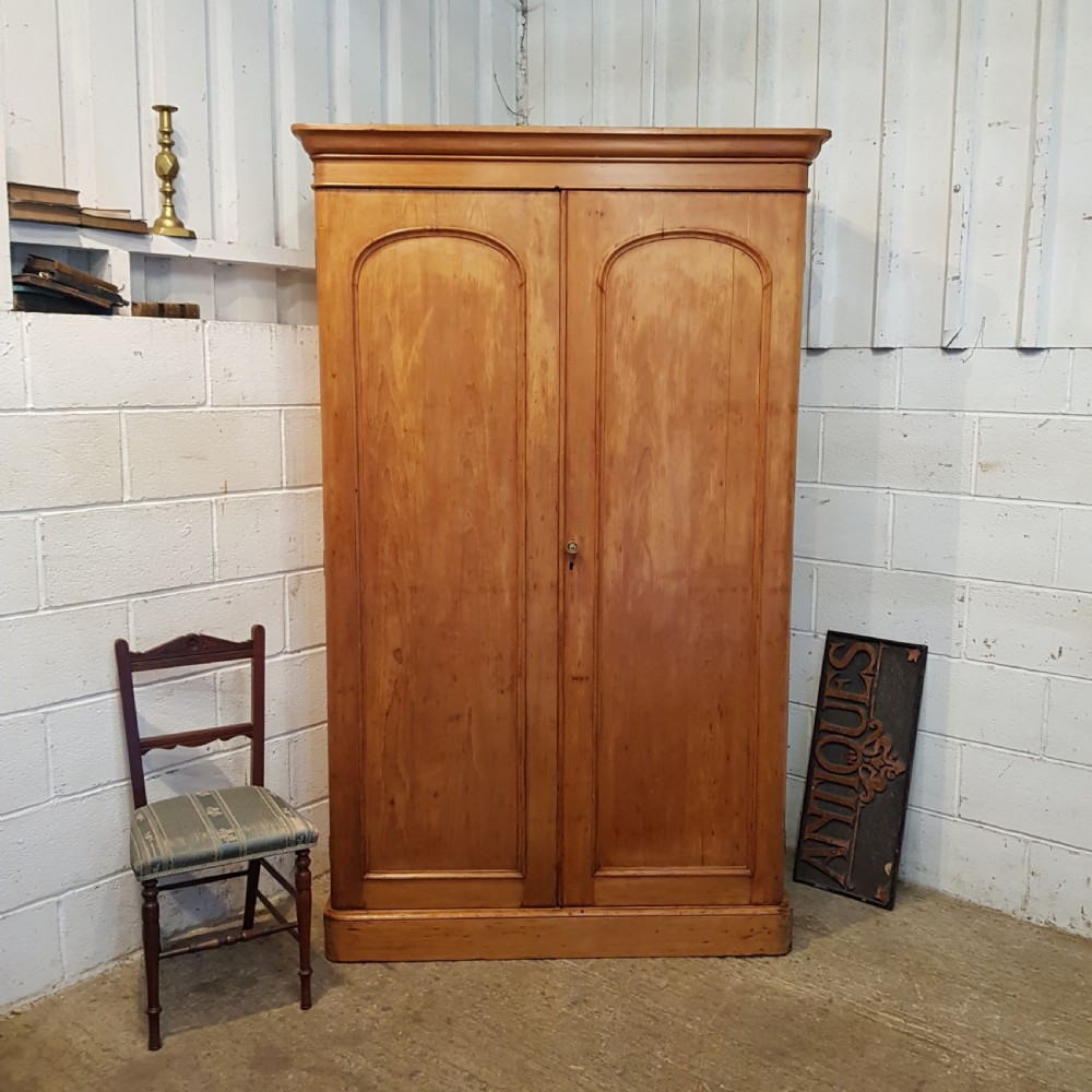 ANTIQUE VICTORIAN FITTED PINE DOUBLE WARDROBE C1880