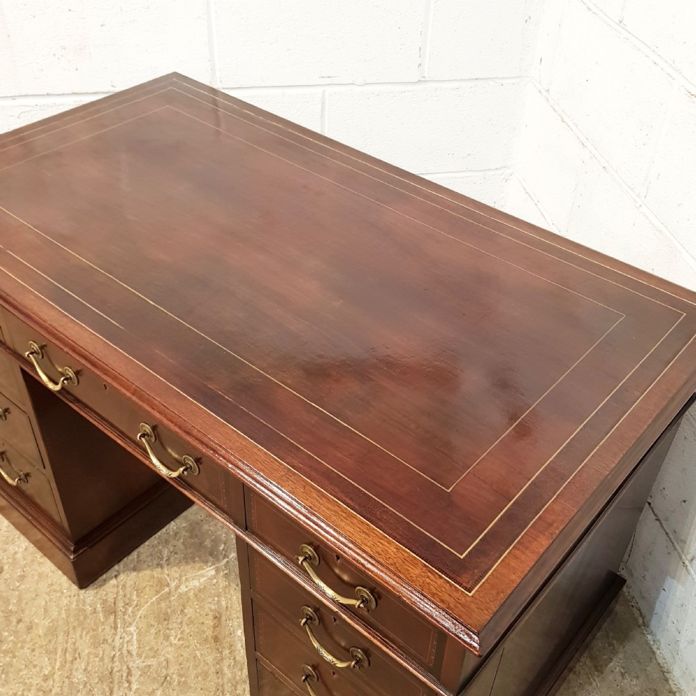 ANIQUE EDWARDIAN MAHOGANY PEDESTAL DESK BY WARING & GILLOWS C1900 View IV