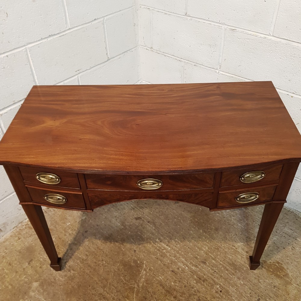 ANTIQUE EDWARDIAN REGENCY MAHOGANY BOW FRONT WRITING TABLE DESK.  C1900 View III