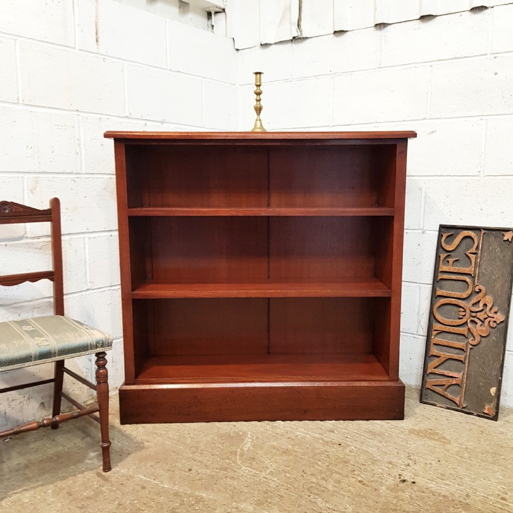 ANTIQUE EDWARDIAN MAHOGANY OPEN BOOKCASE C1900