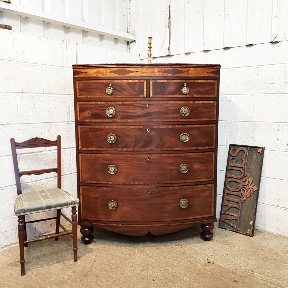 ANTIQUE REGENCY MAHOGANY INLAID LARGE BOW FRONT CHEST OF DRAWERS C1820