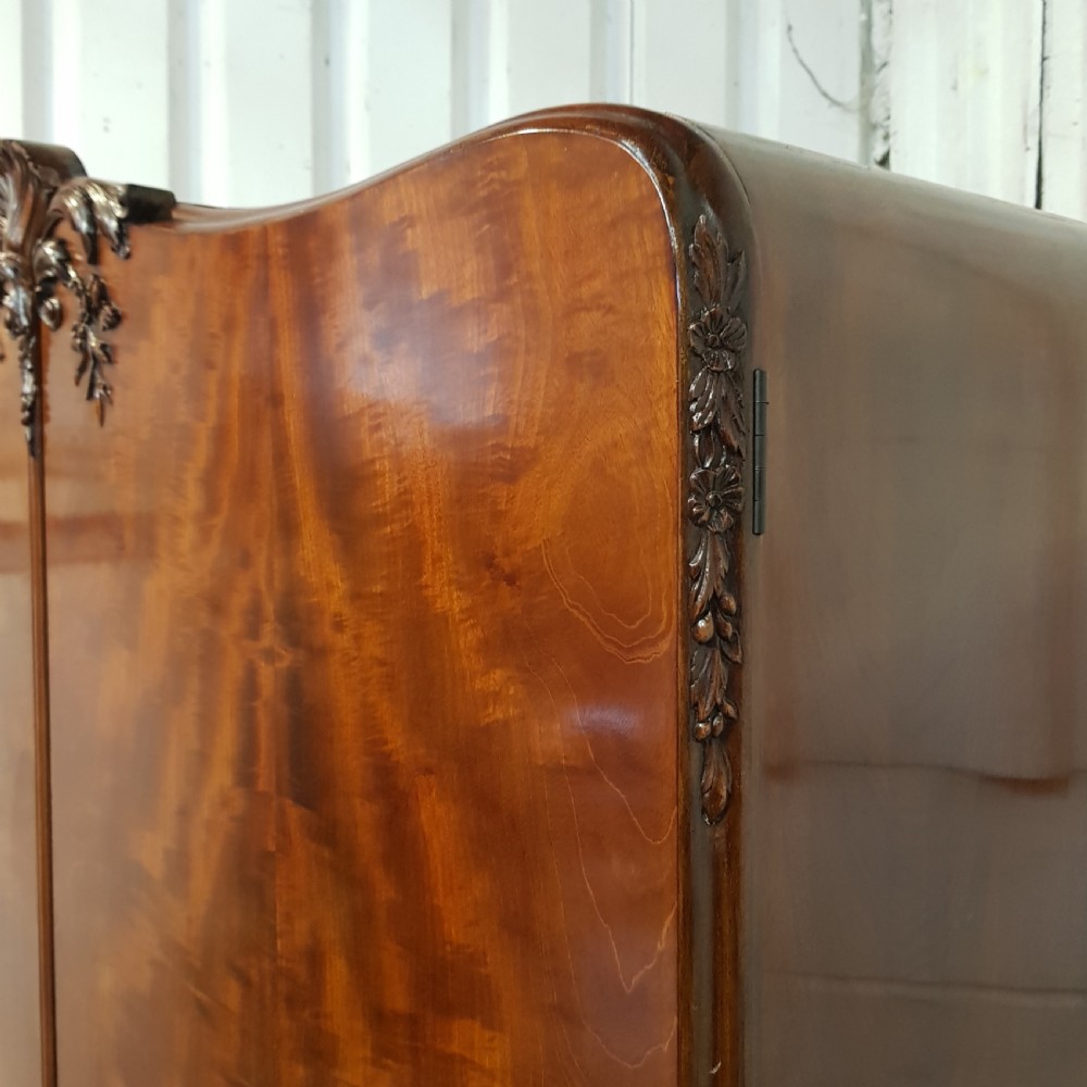 ANTIQUE MAHOGANY SERPENTINE SHAPED DOUBLE WARDROBE C1920 View II