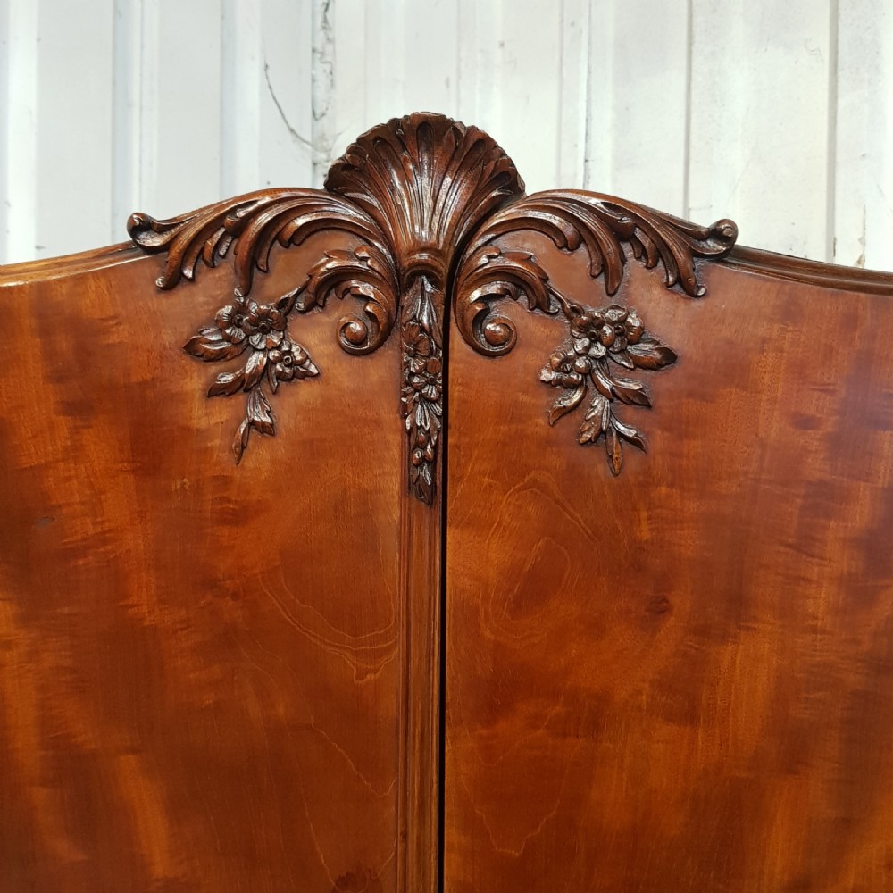 ANTIQUE MAHOGANY SERPENTINE SHAPED DOUBLE WARDROBE C1920 View IV