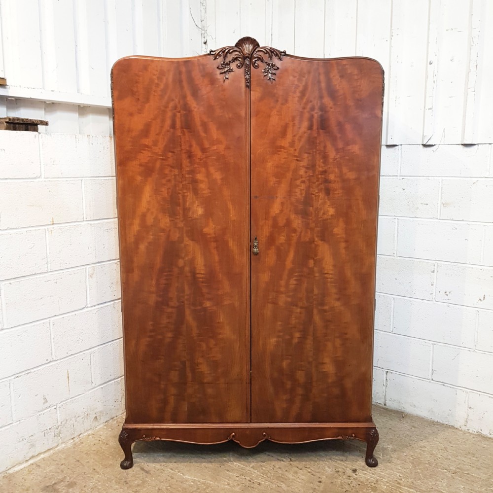 ANTIQUE MAHOGANY SERPENTINE SHAPED DOUBLE WARDROBE C1920 View VII