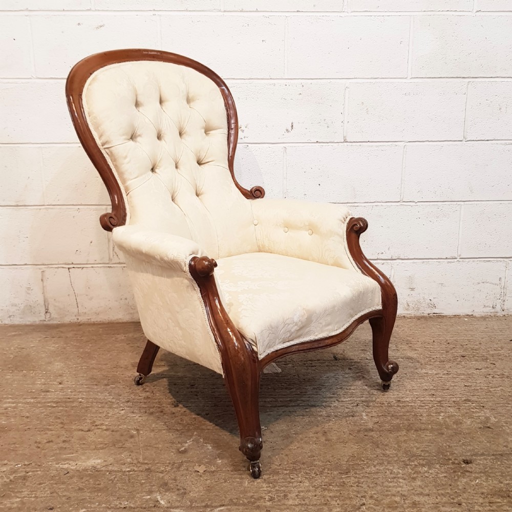ANTIQUE VICTORIAN MAHOGANY SHOW FRAME SPOON BCK ARMCHAIR C1880