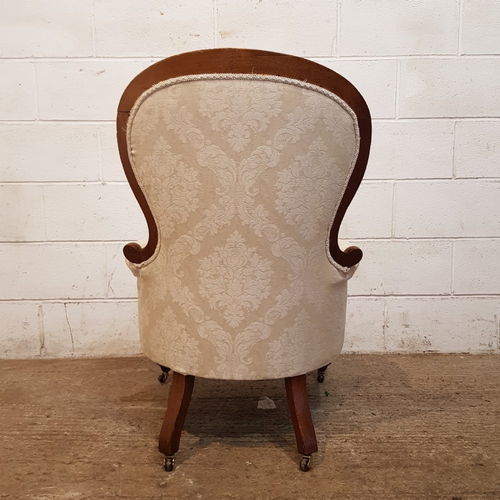 ANTIQUE VICTORIAN MAHOGANY SHOW FRAME SPOON BCK ARMCHAIR C1880 View III