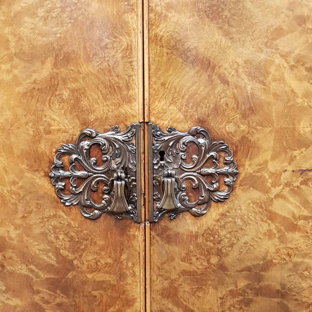 ANTIQUE PAIR BURR WALNUT DOUBLE WARDROBES C1920 View VII