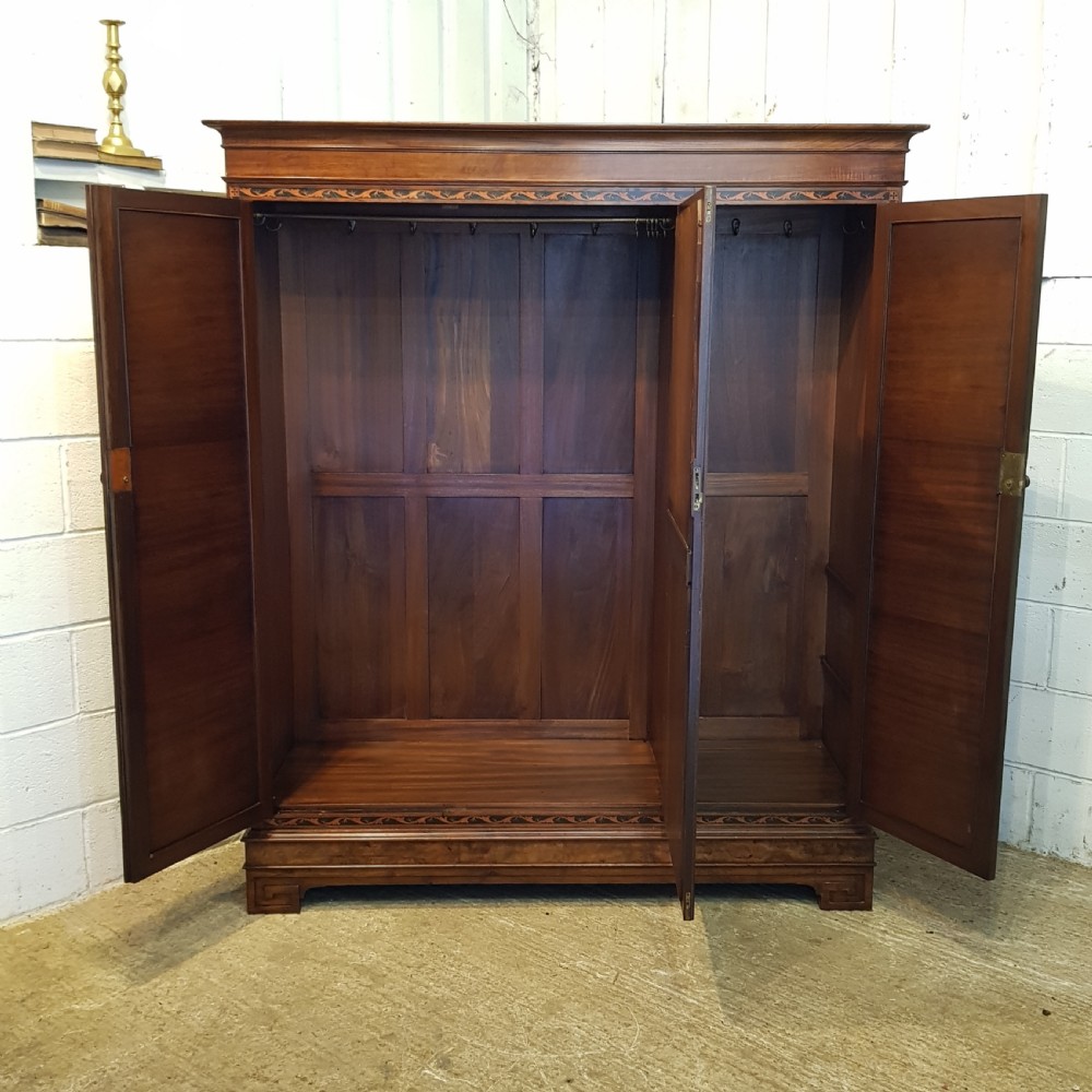 ANTIQUE BURR WALNUT LOW TRIPLE WARDROBE C920 View IV