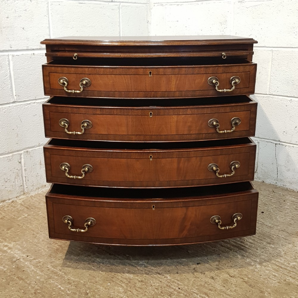 ANTIQUE EDWARDIAN MAHOGANY DWARF BOW FRONT BACHELORS CHEST OF DRAWERS WITH BRUSH SLIDE C1900 View VII