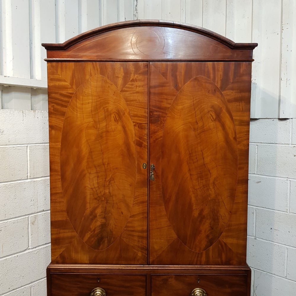ANTIQUE REGENCY MAHOGANY PRESS WARDROBE C1820 View II