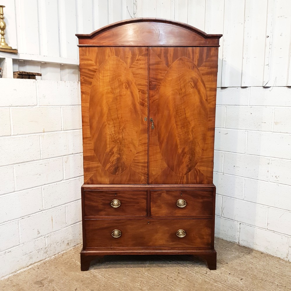 ANTIQUE REGENCY MAHOGANY PRESS WARDROBE C1820 View III