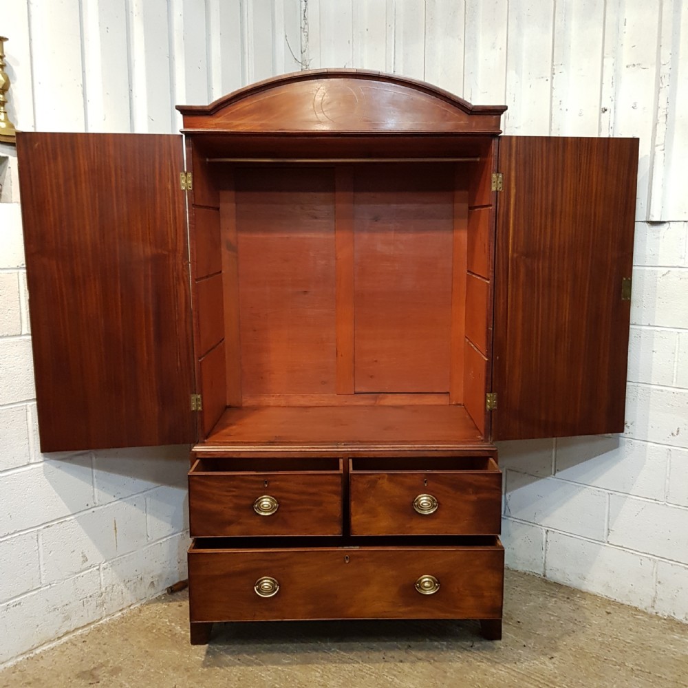 ANTIQUE REGENCY MAHOGANY PRESS WARDROBE C1820 View IV