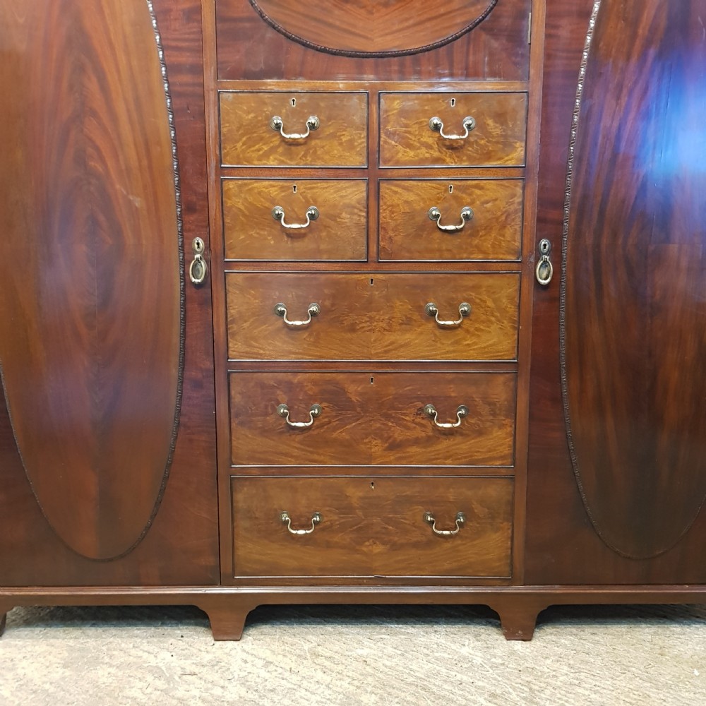 ANTIQUE EDWARDIAN CHIPPENDALE MAHOGANY Y TRIPLE WARDROBE C1900 View V