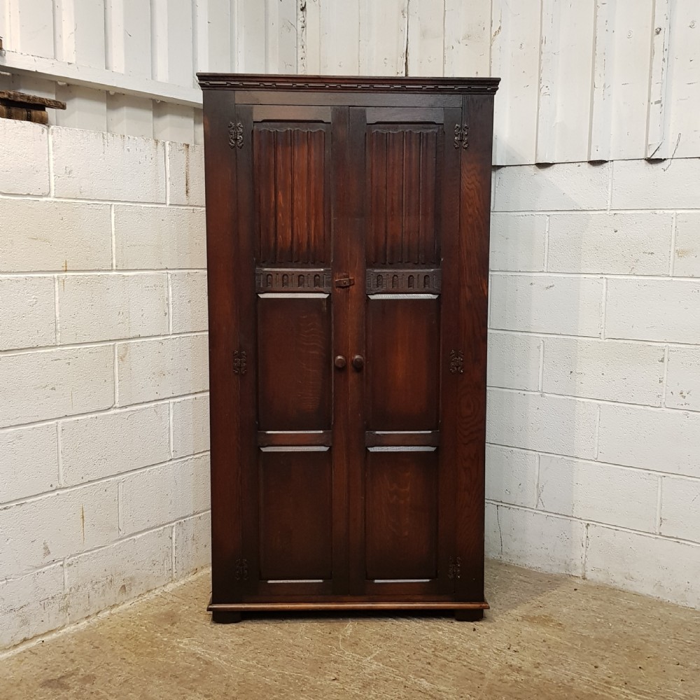 ANTIQUE OAK LNEN FOLD HALL WARDROBE C1920 View VI