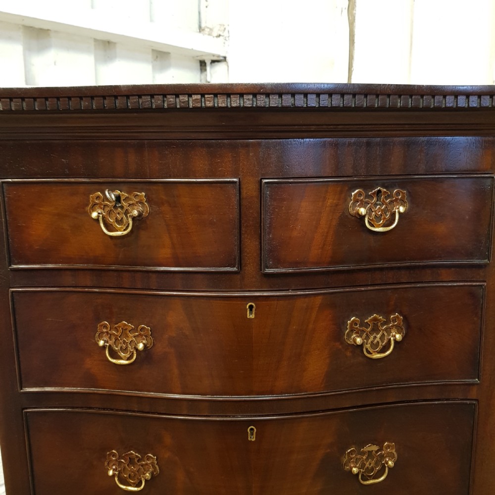 ANTIQUE MAHOGANY SERPENTINE FRONT DWARF CHEST ON CHEST OF DRAWERS C1920 View VI