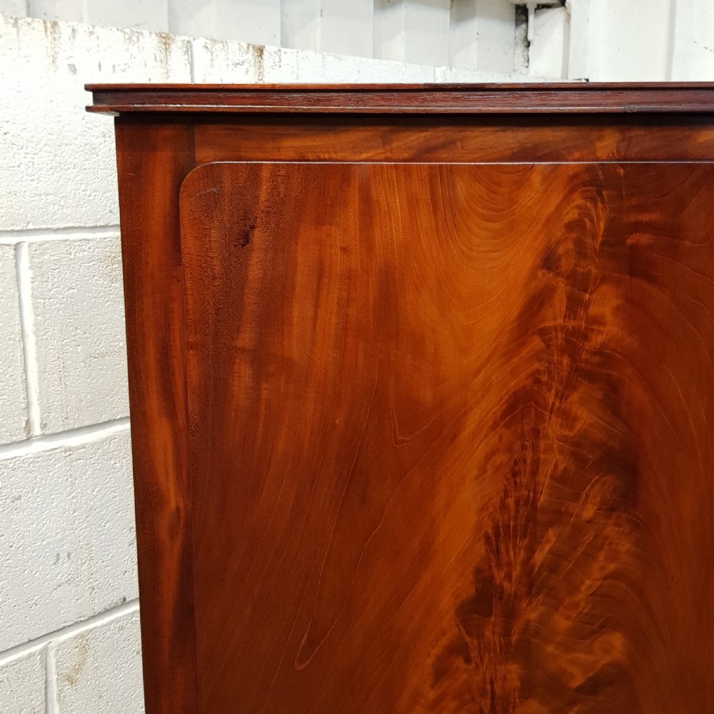 ANTIQUE WILLIAM1V FLAMED MAHOGANY LOW LINEN  PRESS C1830 View VI
