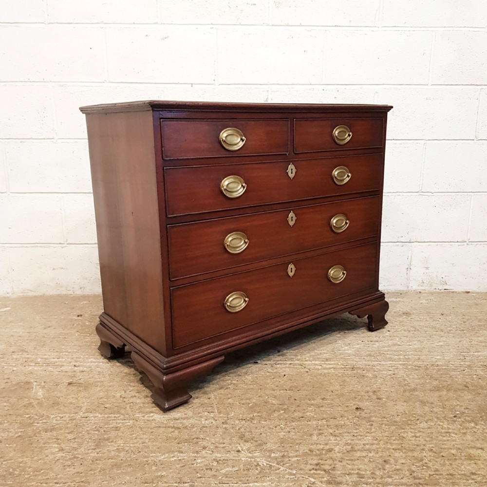 ANTIQUE 18TH CENTURY PERIOD MAHOGANY DWARF CHEST OF DRAWERS  C1780 View II