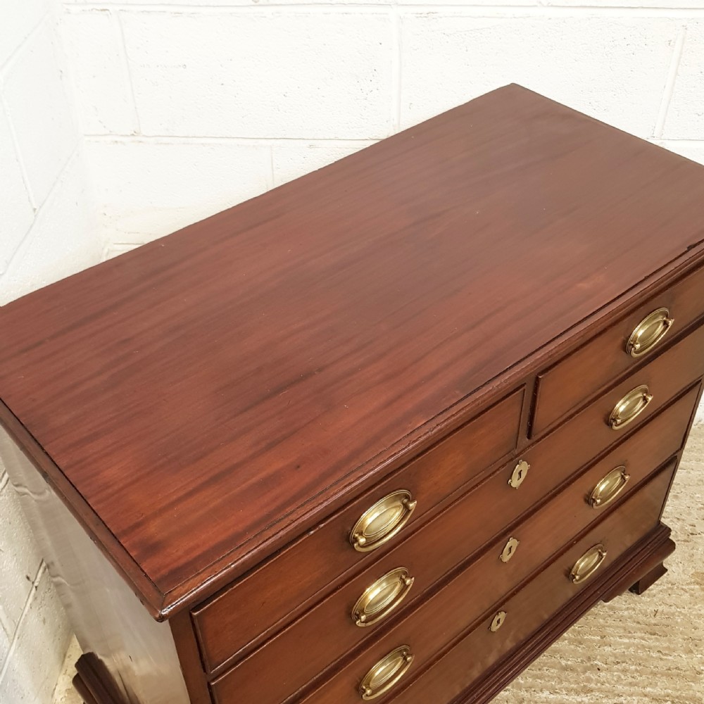 ANTIQUE 18TH CENTURY PERIOD MAHOGANY DWARF CHEST OF DRAWERS  C1780 View IV