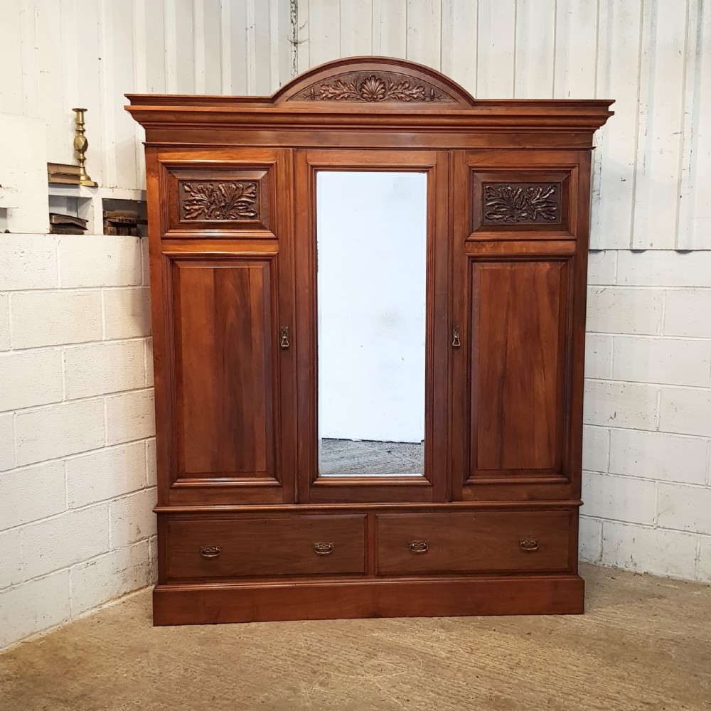 ANTIQUE VICTORIAN WALNUT TRIPLE WARDROBE C1880 View III