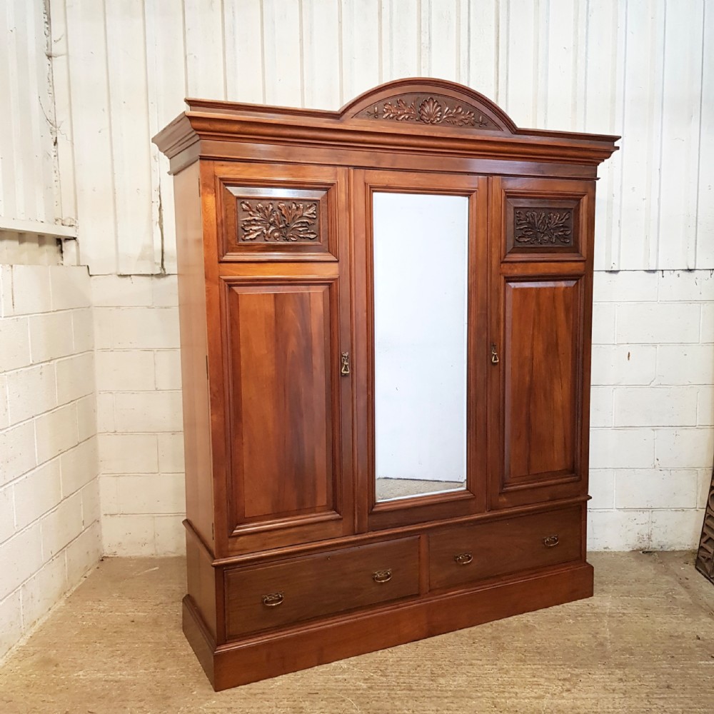 ANTIQUE VICTORIAN WALNUT TRIPLE WARDROBE C1880 View IV