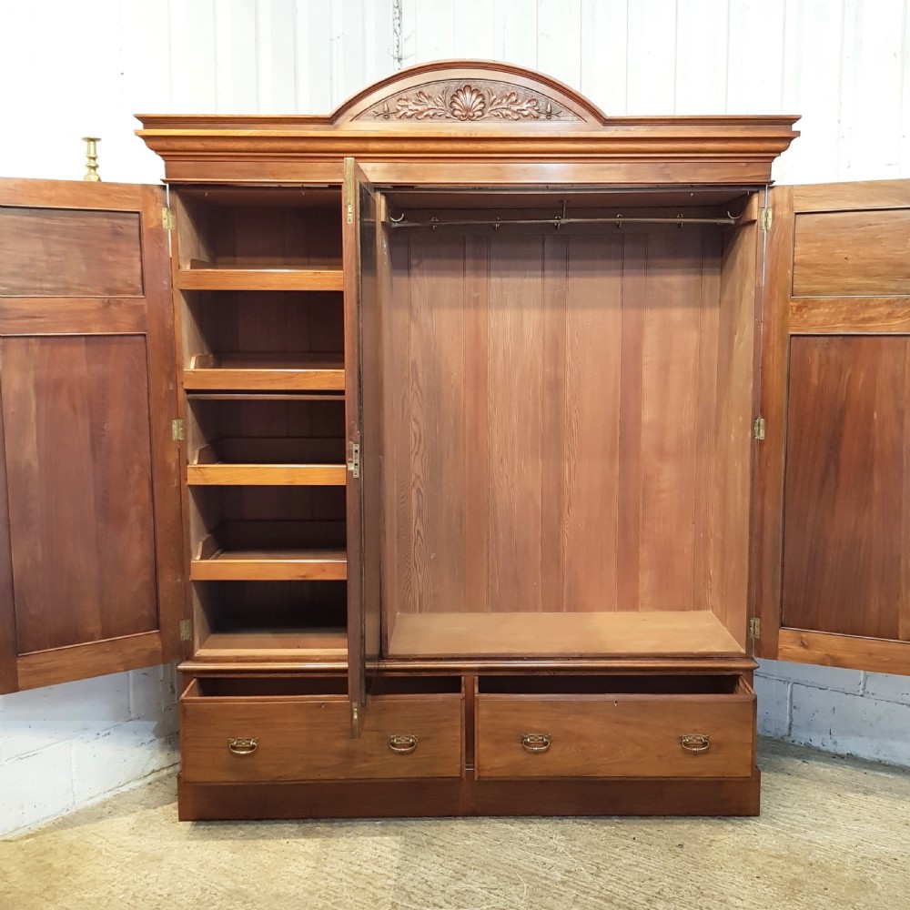 ANTIQUE VICTORIAN WALNUT TRIPLE WARDROBE C1880 View V