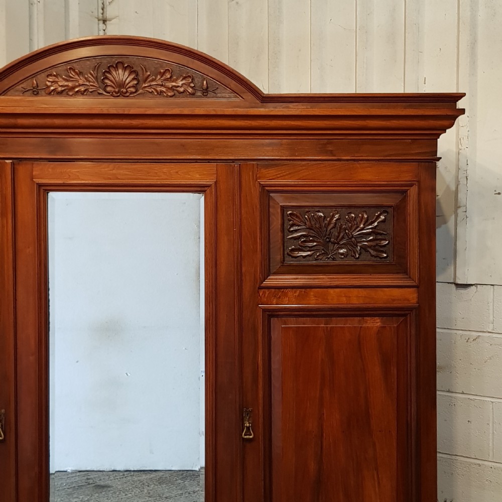 ANTIQUE VICTORIAN WALNUT TRIPLE WARDROBE C1880 View VII