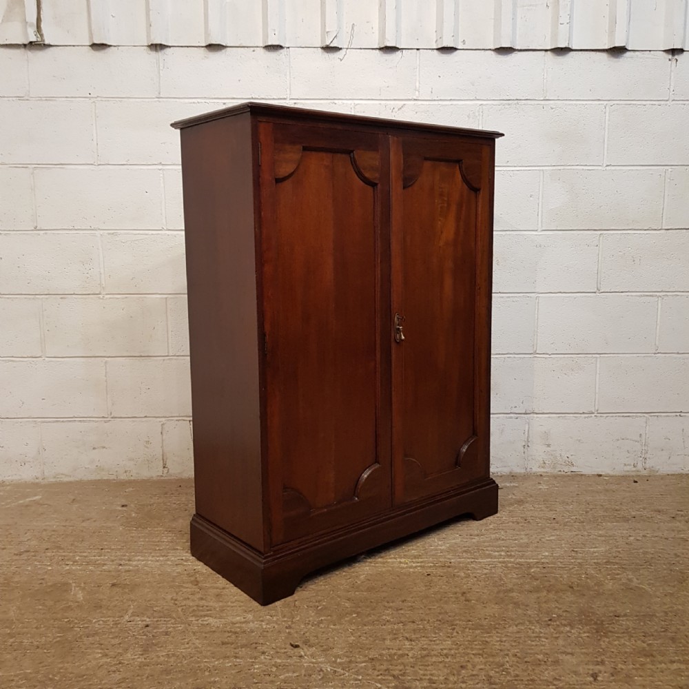 ANTIQUE VICTORIAN. MAHOGANY CUPBOARD C1880 View III