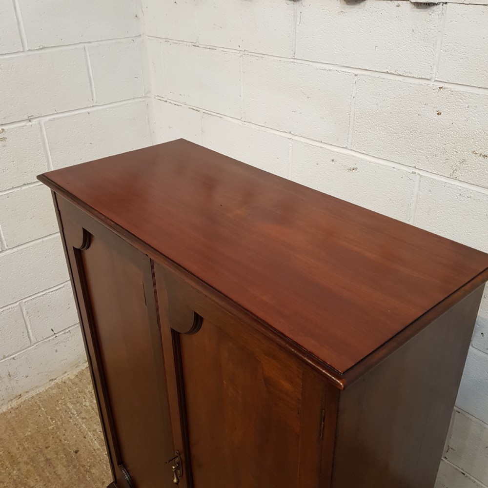 ANTIQUE VICTORIAN. MAHOGANY CUPBOARD C1880 View IV