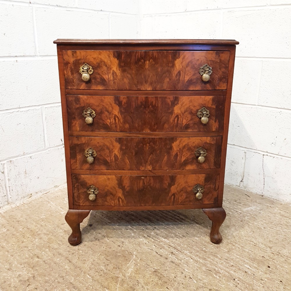ANTIQUE SMALL FLAMED MAHOGANY CHEST OF DRAWERS C1920 View II