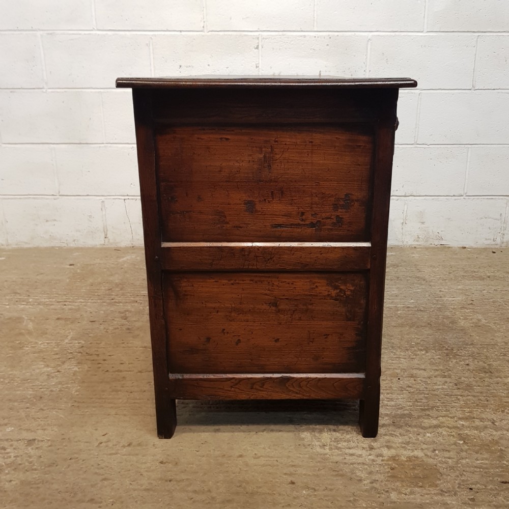 ANTIQUE 18TH CENTURY PERIOD COUNTRY OAK & ELM DRESSER BASE C1780 View VII